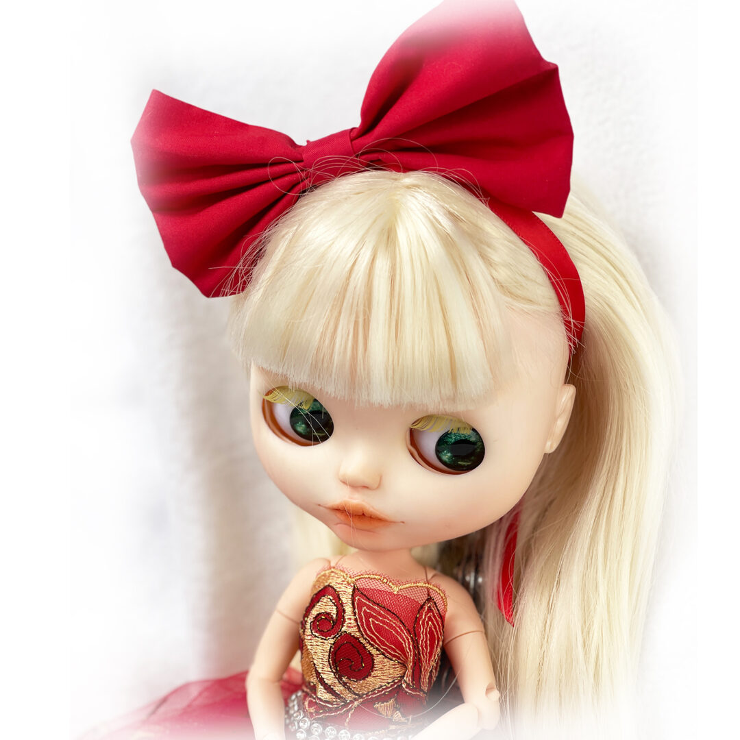 Luna Blythe Doll
