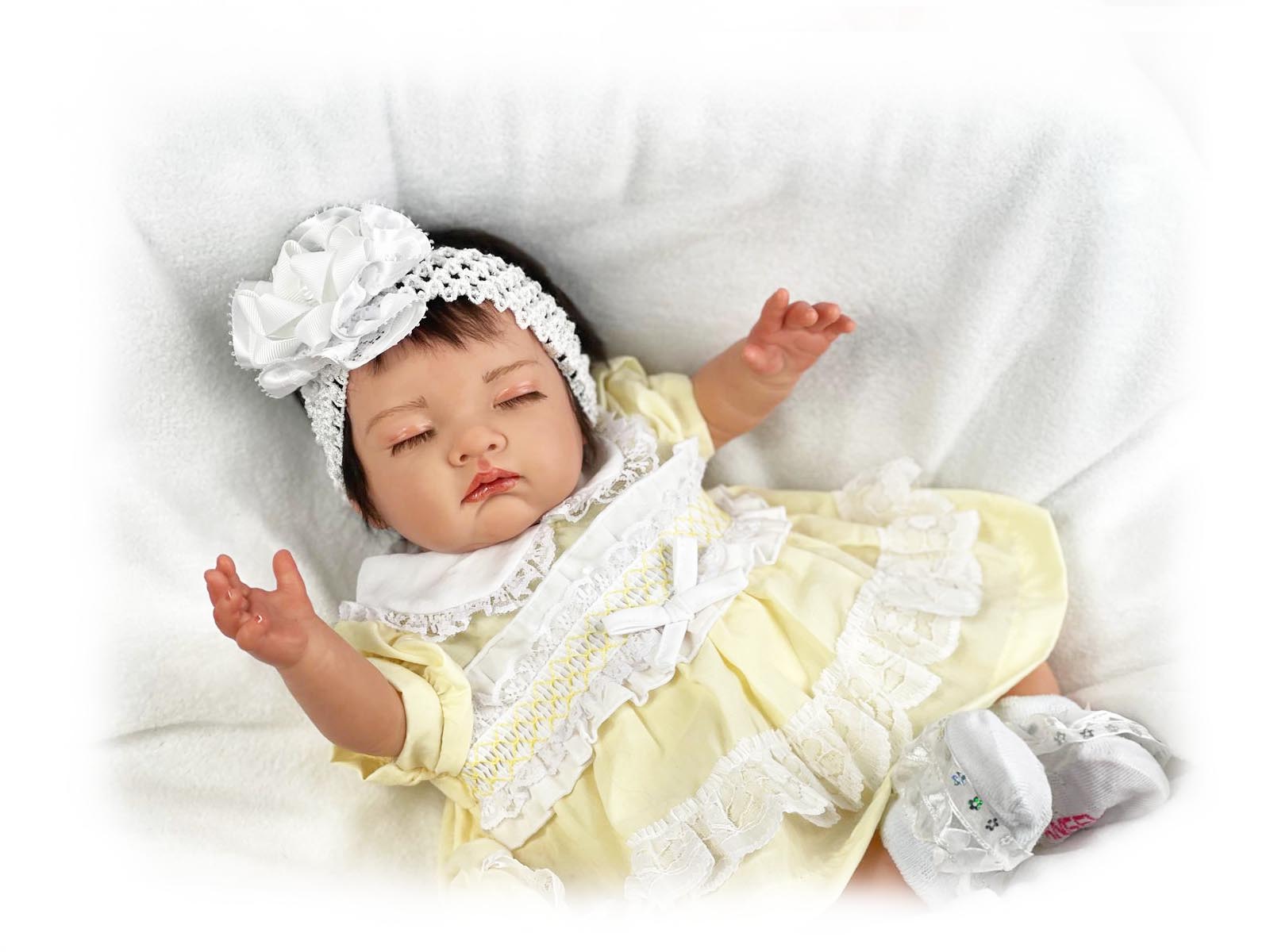 Lucie ⋅ Winters Dream Reborn Collection